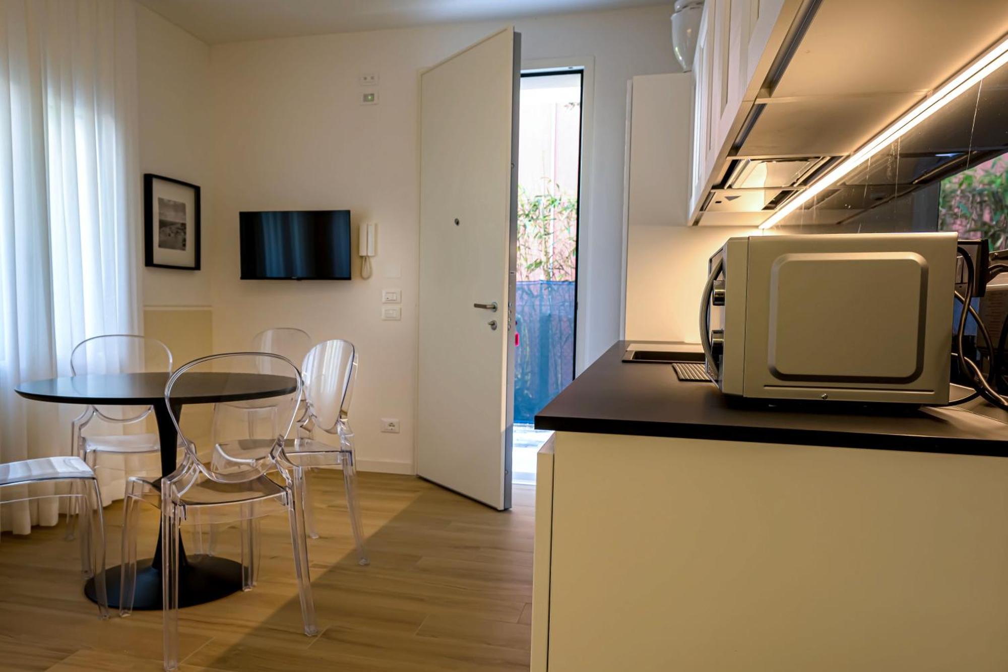 Oleandro Family Apartments-leresidenzedijesolo Apartment